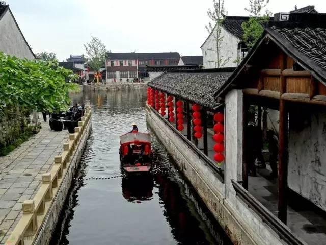 忽如一夜春风来千树万树梨花开描写的是游戏画面